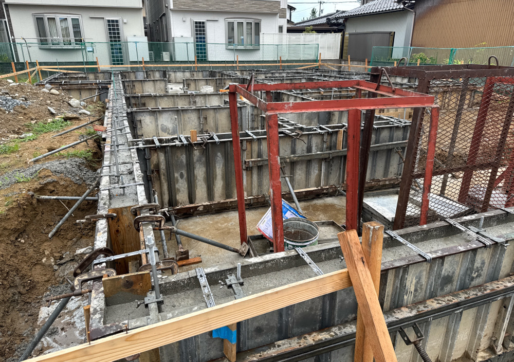 基礎工事
