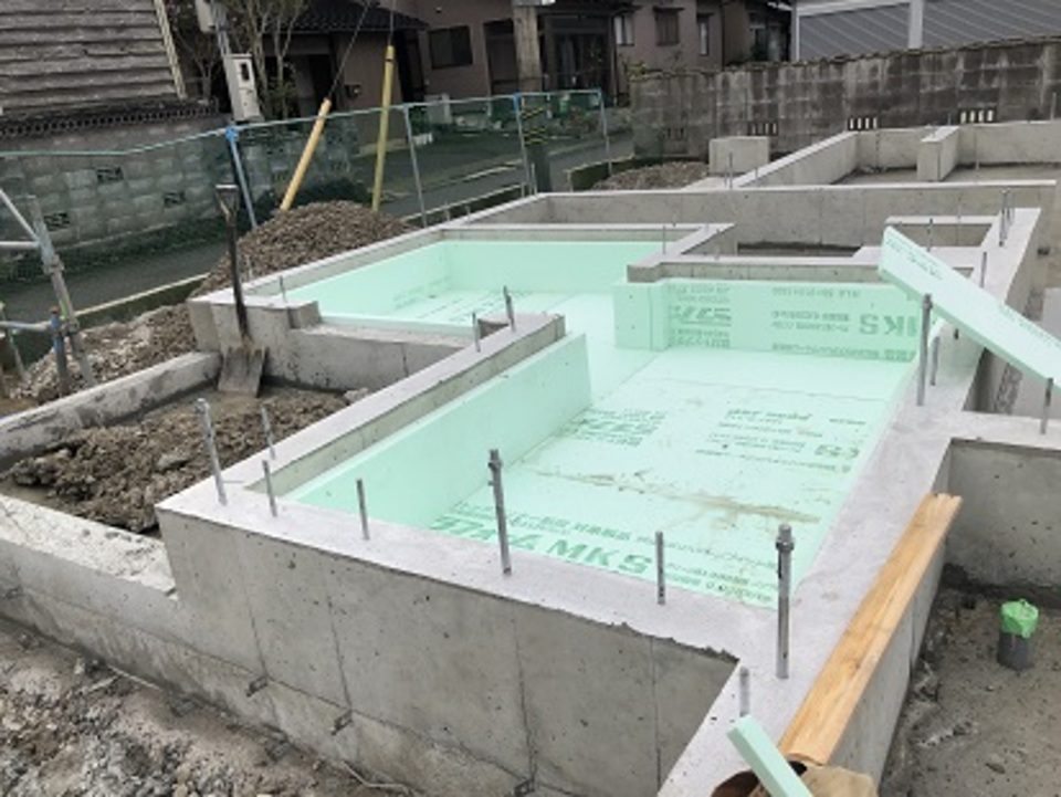 基礎工事(玄関断熱)