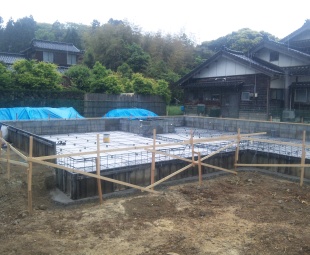 基礎工事
